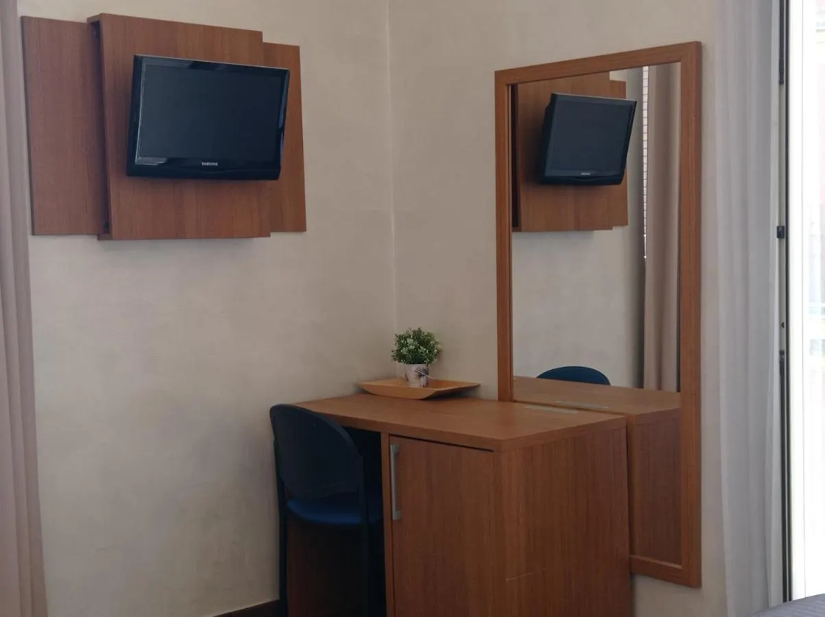 **  Rome Travellers Hotel Italy