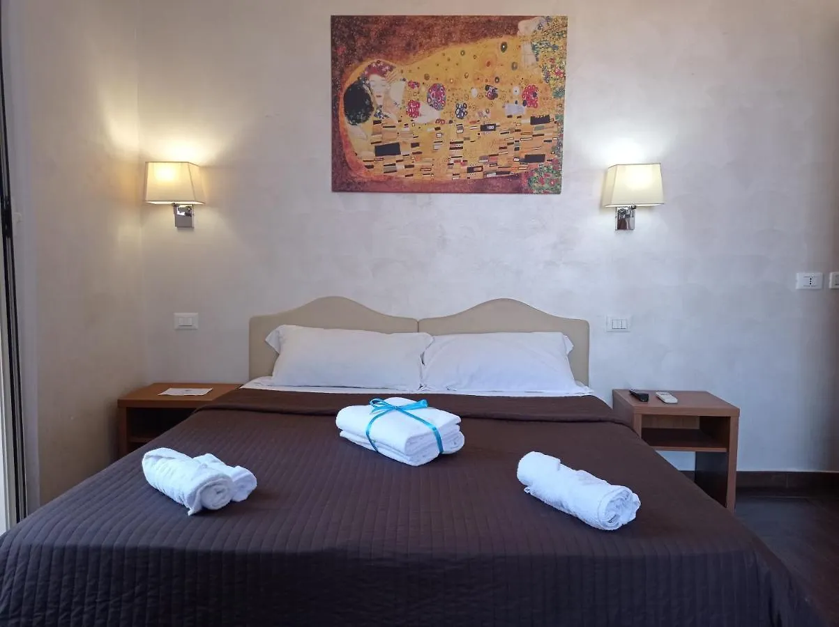 Rome Travellers Hotel 2*,  Italy